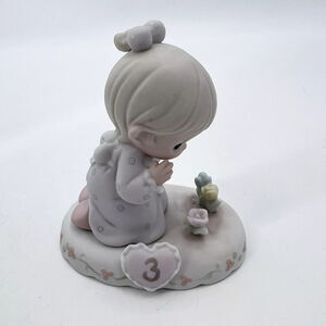 Precious Moments #136220 “Growing In Grace” Girl praying flowers Age 3 1994